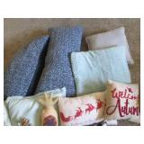 Nice selection of accent pillows in...
