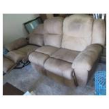 Neutral Rustic style 3-cushion sofa...