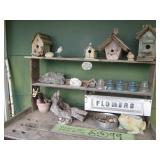 Collection of outdoor birdhouses, s...
