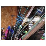 Huge variety of decorative metal ga...
