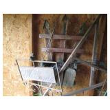 Huge variety of decorative metal ga...