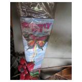 Frog King lawn ornament, outdoor pl...