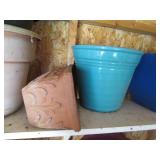 Tons of Tera Cotta pots, outdoor pl...