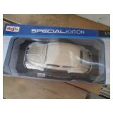 Maisto Special Edition 1/18 scale d...