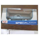 Maisto Special Edition 1/25 scale d...
