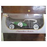 1/18 scale Signature Models 1934 Du...