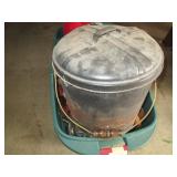 Non-lidded tote of freestanding Chr...
