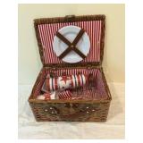 Wicker picnic basket 4th of July set