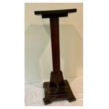 Vintage Art and Crafts Oak Wood plant stand, pedestal