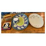 Cheese and cracker serving platters