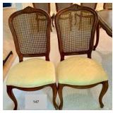 Set of 2 Vintage Thomasville Legacy collection dining chairs