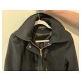 Ellen Tracy women’s black coat button up clothes