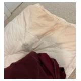 queen sized down comforter with coverlet