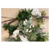 Floral white decoration picks misc.