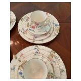 Petite Mikasa Bone Rose Glow fine China 4 place settings dishes