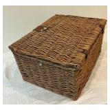 Wicker picnic basket 4th of July set