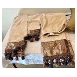 Bathroom Towels, Mora Blanket and pillow group