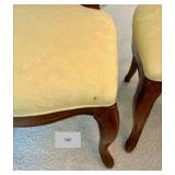 Set of 2 Vintage Thomasville Legacy collection dining chairs
