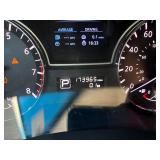 2013 NISSAN PATHFINDER SL *4x4 | 3RD Row Seating* (NO RESERVE)