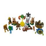 Mixed Small Character Toy Lot Scooby-Doo M&M’s Toy Story Iron Giant & Fast Food Figures