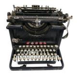 Estimated $200-$300 value! Vintage Remington 12 Manual Typewriter Black Antique Display Piece