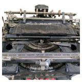 Estimated $200-$300 value! Vintage Remington 12 Manual Typewriter Black Antique Display Piece