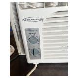 Soleus Air Window Air Conditioner approximately 5000 BTU with Manual Controls - Works