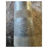 Mac Tools 3/8 Drive Universal Socket Adapter with Safety Lock Collar