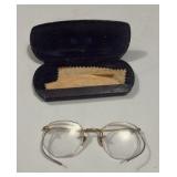 4 Pairs of Vintage Eyeglasses with Cases