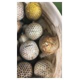 5 Gallon Bucket nearly Full of GOLF BALLS - Dirty Balls- GOOD Balls! Pro V