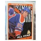 1984-85 Topps NHL Hockey Complete Set in Binder (Steve Yzerman Rookie- NICE!)