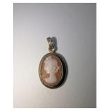 Vintage Cameo Pendant-Carved Shell, 1/20 12KGF