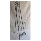 Traditional scroll metal art easel, 5ft