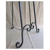 Traditional scroll metal art easel, 5ft