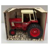 Vintage ERTL Toys Die Cast  International 1586 Tractor With Cab In Original Box