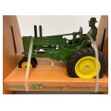 Vintage ERTL Toys Die Cast  John Deere 40th Anniversary Commemorative 1/16 Scale Tractor In Original Box