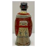 15" Vintage General Kwan Statue (Small Glue Repair)