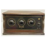 Vintage King Quality Radio 5 Tube Capacity: Untested With Bakelite Knobs 10" x 11" x 20.5"
