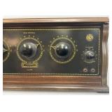 Vintage King Quality Radio 5 Tube Capacity: Untested With Bakelite Knobs 10" x 11" x 20.5"