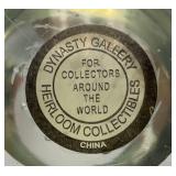 Vintage Dynasty Gallery Heirloom Collection Large Hand blown Glass Jellyfish Paperweight 4" x 6 1/4"