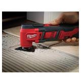 NEW - Milwaukee Power Tools M18 18-Volt Lithium-Ion Cordless Oscillating Multi-Tool      Model 2626-20