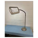 LED Magnifying / Magnifier Illuminated Floor Lamp