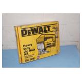 DeWalt DW318 Variable Speed Orbital Corded Jig Saw Jigsaw with Extra Blades