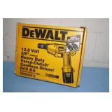 DeWalt DW945K-2 Heavy Duty 1/2" Cordless Drill / Driver with Versa Clutch & Keyless Chuck