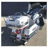 2008 Harley Davidson FLHTCUI Motorcycle