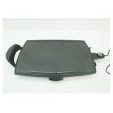 Presto Griddle (1 broken handle)