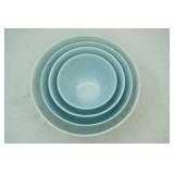 Vintage Pyrex Blue Garland Snowflake Nesting Mixing Bowl Set.