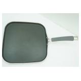 Epicurious 12" Square Pan
