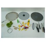 Corn Cob Holders, Microplane Spiral Cutter, Pizza Pan, Grease Screen