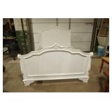 Traditional Wood Board Bed with Antique White Finish. Full Size